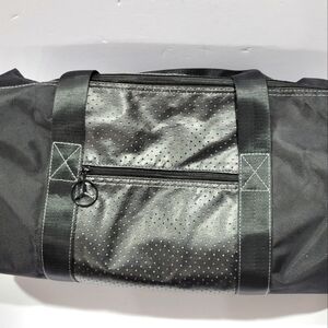 Mercedes Benz Pre-owned Travel Duffle Carry On Bag Black